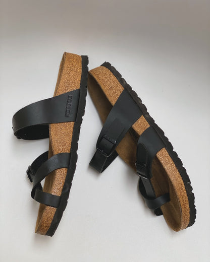ComfortFit 8 - Mixed Leather Sandal | Color : Black